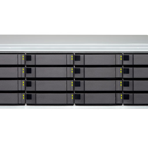 ES1640dc Qnap - Storage NAS Rackmount 16 baias p/ discos SAS